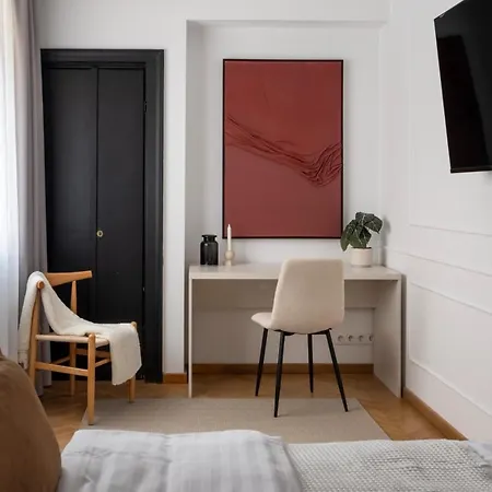 Epic 4br Luxe Boulevard Near Rosetti Square & Old Town Lägenhet *