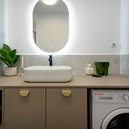 Epic 4br Luxe Boulevard Near Rosetti Square & Old Town Lägenhet *