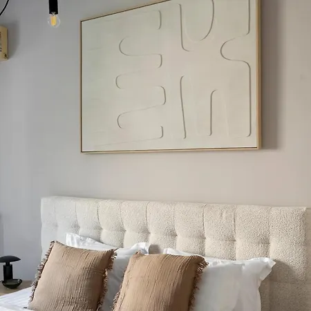 Epic 4br Luxe Boulevard Near Rosetti Square & Old Town Lägenhet *