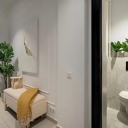 Epic 4br Luxe Boulevard Near Rosetti Square & Old Town *