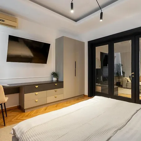 Lägenhet Epic 4br Luxe Boulevard Near Rosetti Square & Old Town Bukarest