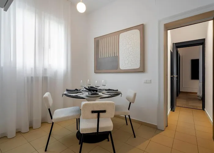 Epic 4br Luxe Boulevard Near Rosetti Square & Old Town