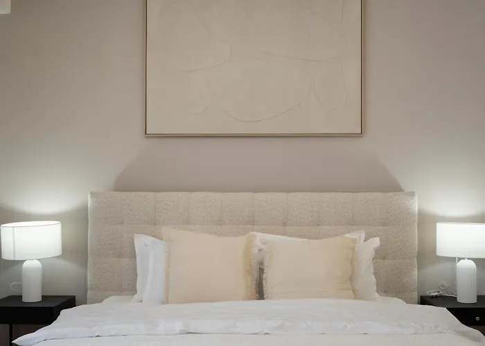 Epic 4br Luxe Boulevard Near Rosetti Square & Old Town