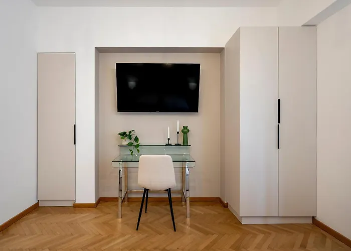 Epic 4br Luxe Boulevard Near Rosetti Square & Old Town * Bucarest
