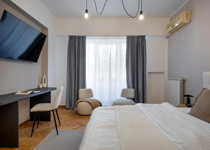 Epic 4br Luxe Boulevard Near Rosetti Square & Old Town *