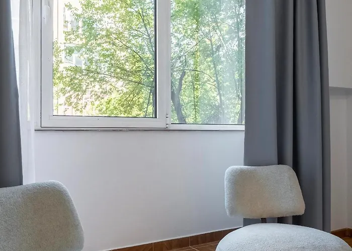 Epic 4br Luxe Boulevard Near Rosetti Square & Old Town *