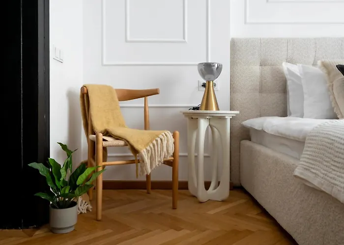 Epic 4br Luxe Boulevard Near Rosetti Square & Old Town