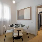 Epic 4br Luxe Boulevard Near Rosetti Square & Old Town