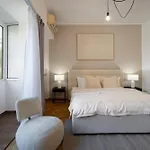 Epic 4br Luxe Boulevard Near Rosetti Square & Old Town Bucureşti