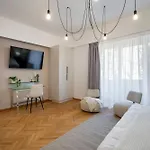 Epic 4br Luxe Boulevard Near Rosetti Square & Old Town *