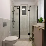 Epic 4br Luxe Boulevard Near Rosetti Square & Old Town Apartament