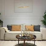 Epic 4br Luxe Boulevard Near Rosetti Square & Old Town * Bucureşti