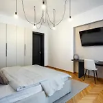 Epic 4br Luxe Boulevard Near Rosetti Square & Old Town Apartament