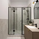 Epic 4br Luxe Boulevard Near Rosetti Square & Old Town * Bucureşti