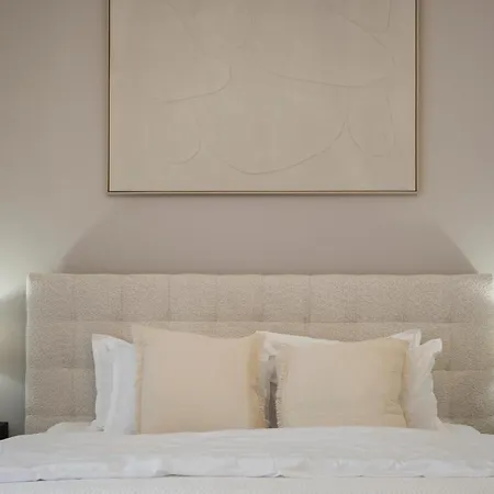 Epic 4br Luxe Boulevard Near Rosetti Square & Old Town