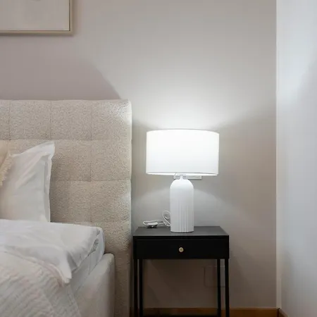 Epic 4br Luxe Boulevard Near Rosetti Square & Old Town * Bucarest