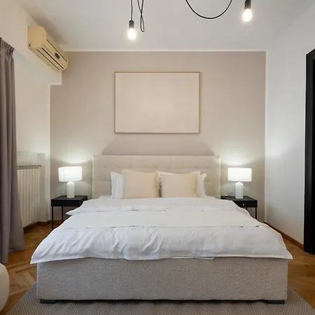 Apartament Epic 4br Luxe Boulevard Near Rosetti Square & Old Town *