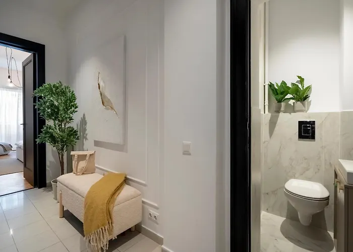 Epic 4br Luxe Boulevard Near Rosetti Square & Old Town *
